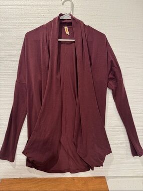 Lucy.com Activewear Orange Tag Burgundy Open Front Enlightening Wrap